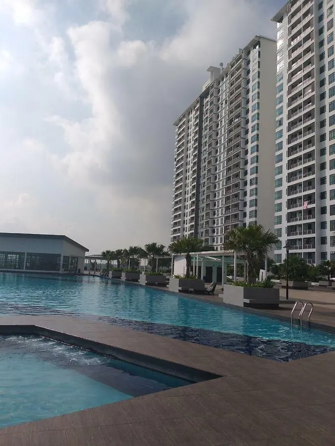 Kempas Indah @ The Secret Garden Homestay Johor Bahru 0*,